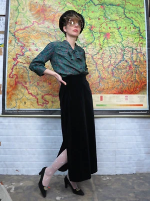 langer Samtrock Damenrock Rock schwarz 70er TRUE VINTAGE 70s velvet skirt long - Bild 1 von 4