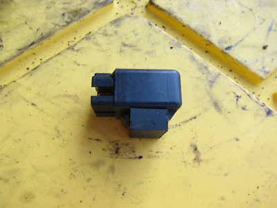 Suzuki GS500 E 1995 relé OEM Foto 1 de 4