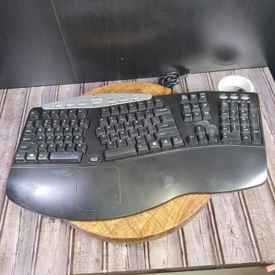 Adesso PCK-208B Contoured Wired PC Keyboard - QWERTY Layout - Image 1 of 4