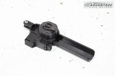 2013-2016 MERCEDES BENZ GL450 X166 DASHBOARD DASH GLOVE BOX DAMPER STRUT OEM - Image 1 of 4