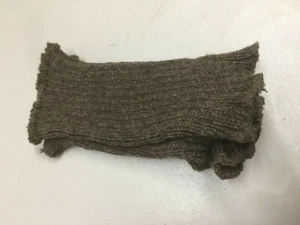 COPPIA SCALDAPOLSI LANA MAGLIA MAI INDOSSATA ARMA AEREA WEHRMACHT PEZZI CAMERA - Foto 1 di 6