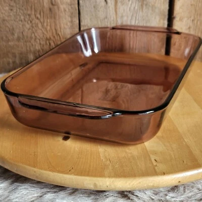 Pyrex Cranberry 3 Quart 233-R Rectangle Baking Dish - Image 1 of 4