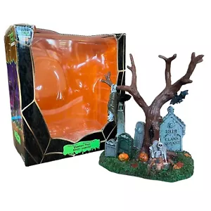 Lemax Spooky Town Table Accent Vampire Tree #73602 Retired 2007 - Picture 1 of 11