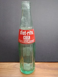 Vintage Red Label 10 Oz. Diet-Rite Cola ACL / Painted Label Soda Bottle. - Picture 1 of 4