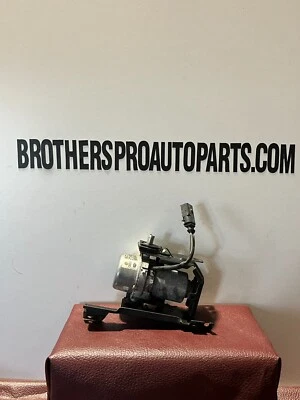 2002-2015 AUDI A4 BRAKE BOOSTER VACUUM PUMP 8E0927317A OEM* - Image 1 of 4