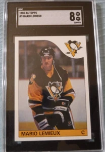PITTSBURGH PENGUINS MARIO LEMIEUX ROOKIE CARD 1985-86 TOPPS SGC GRADED NM MT 8 - Picture 1 of 3