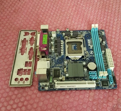 GIGABYTE GA-H61N-D2V Sockel LGA1155 DDR3 Micro ATX Mainboard mit I/O Shield - Bild 1 von 4