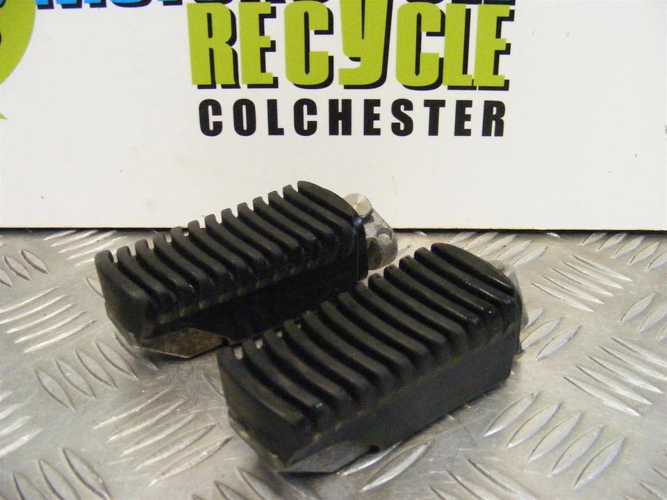 Reposapiés trasero BMW R 1200 GS 2008 2009 R1200GS B010 Foto 1 de 4