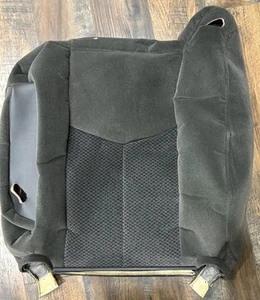 New GM 89044764 2003 - 2005 Cover Driver Seat Back Cushion Silverado Suburban - Picture 1 of 4