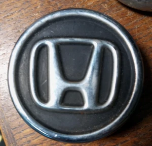 WHEEL CENTER CAP / 2005-2015 HONDA CR-V / OEM / CHROME/BLACK / STEEL - Picture 1 of 3