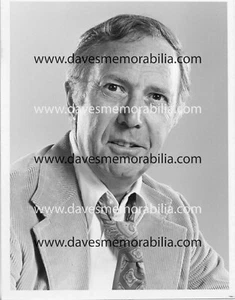 CBS Vintage Press Photo, Lou Grant, Mason Adams, Dec 9, 1977 - Picture 1 of 2