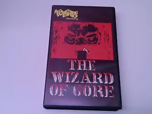 The Wizard Of Gore 1970 Uncut VHS German PAL Something Weird Video Großbox Lewis - Bild 1 von 5