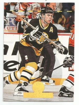 ADAM OATES 1994-95 LEAF CARD NEAR MINT CONDITION - Image 1 of 2