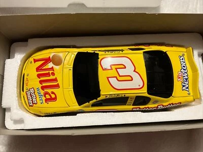 1:24 ACTION 2002 #3 NILLA WAFERS NUTTER BUTTER DALE EARNHARDT JR SNAP ON - Image 1 of 2