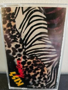 KISS Animalize 1984 CASSETTE TAPE PAUL STANLEY GENE SIMMONS HARD ROCK - Picture 1 of 6