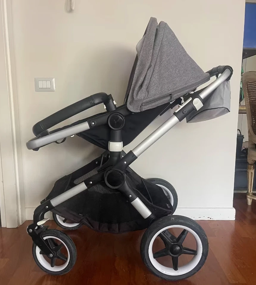 Passeggino Bugaboo Fox Grigio, come nuovo - Immagine 1 di 4