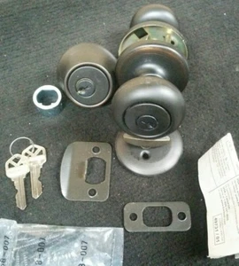 Kwikset 690CV Entry Knob Deadbolt Combo Pack Front Door Keyed 96900-332 #K10 - Picture 1 of 4