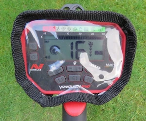 MINELAB VANQUISH - COPERCHIO METAL DETECTOR - COPERCHIO SCATOLA DI CONTROLLO - Foto 1 di 15
