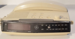 GE General Electric FEA2-9717 Vintage Digital Alarm FM/AM Clock Radio Telephone
