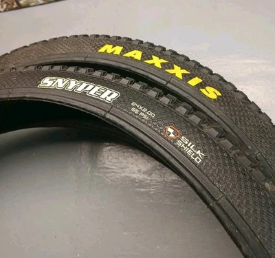 (2) Cubierta plegable Maxxis Snyper Silk Shield 24 x 2,0 negra/amarilla ver descripción - Imagen 1 de 4