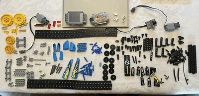 Lego Technic Set Number 42095 Remote Controlled Stunt Racer 100% Complete - Image 1 of 4