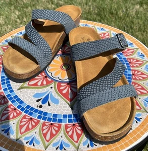Spring Step Flossie Blue Snake Print Leather Sandals Slide Womens 9.5 EUC 40 - Picture 1 of 9
