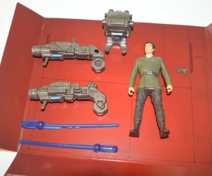 STAR WARS - POE DAMERON 3.75 INCH FIGURE & ACCESSORIES PLUS PROJECTILE LAUNCHER - Picture 1 of 3