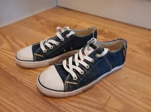 Childrens Levis Denim Canvas Pumps Trainers UK 2.5 - Picture 1 of 7
