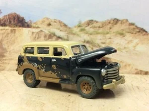 1947- 1955 Chevrolet Suburban 3100 2 Door SUV 1/64 Scale Limited Edition VV9 - Picture 1 of 4