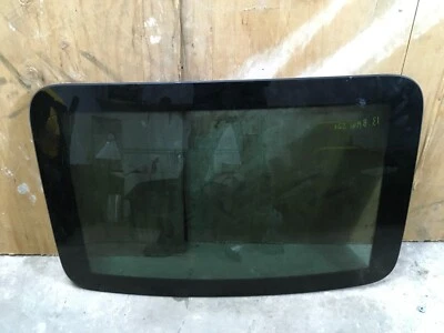 2011-2016 BMW F10 528i 535i 550i SEDAN SUN ROOF SUNROOF GLASS OEM . Foto 1 de 4