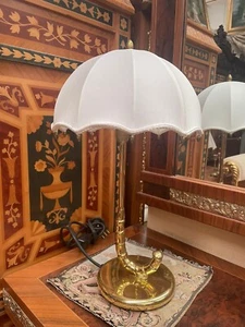 Tischlampe mit Sockel in Schirmform - Bild 1 von 1