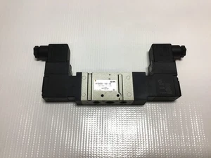 SMC VFS2220-1DZ-02 Solenoid Valve Supply Press 0.1-1.0MPa 50/60Hz 110/120V - Picture 1 of 8
