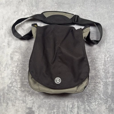 Crumpler The Luncheon Laptop Bag Green Messenger Crossbody Padded Strap Bag - image 1 of 4