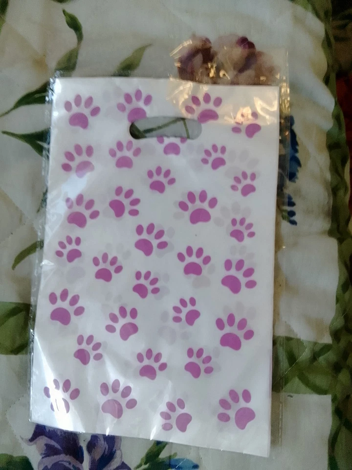 50 Cat or Dog PAW PRINT Plastic T-Shirt Bags  ~  22" L x 12" W x 7" Gusset - Image 1 of 1
