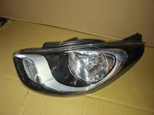 10601 FARO PROIETTORE H4 ANTERIORE SINISTRO PARABREZZA NERA HYUNDAI i10 DAL 2011 - Imagen 1 de 9