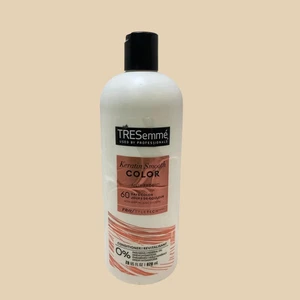 TRESemmé Keratin Smooth Color Conditioner 28 oz Color-Treated Hair (1 Pack) - Picture 1 of 2