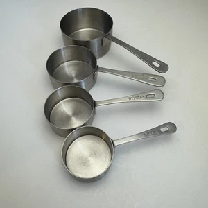 Amco 864 Set of 4 Measuring Cups 1/4 1/3 1/2 1 Cup 18/8 Stainless Steel - Picture 1 of 7