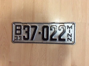 1933 Minnesota License Plate - Picture 1 of 2