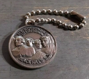 Mount Rushmore Black Hills S.D. National Memorial Keychain Coin Quote Borglum - Picture 1 of 2