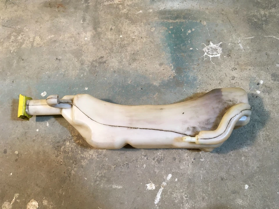 2011-2017 Dodge Grand Caravan Radiator Coolant Expansion Tank Bottle OEM . - Image 1 of 4