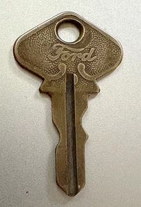 VTG Ford Script Automobile Ignition Key: No 54; Model T; Less Common Brass Key - Bild 1 von 2