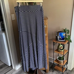 Torrid Blue Striped Asymetric Flare Maxi Skirt Women’s 0 (L) Flowy Boho Career - Picture 1 of 7