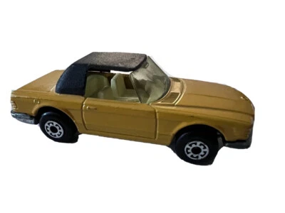 Matchbox amarillo Mercedes 350SL Foto 1 de 4