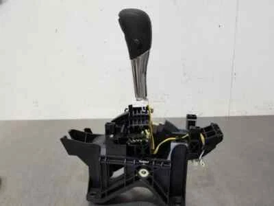 2016 Nissan Rogue Automatic Transmission Floor Gear Shifter Assembly OEM - Imagem 1 de 2