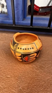 Hopi Keramik hellbraun orange Topf signiert A. Yessuth Y14 KG - Bild 1 von 3