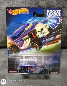 HOT WHEELS Premium ROCKET LEAGUE BONE SHAKER piloti veri 🟣 metallo con 🟠 fiamma - Foto 1 di 8