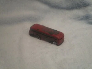 Autobús escolar Surfin', 2000, Hot Wheels, rojo y negro - Imagen 1 de 2
