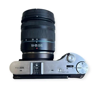 SAMSUNG NX300 (Marrón) con 18-55mm III OIS F3.5-5.6, Flash, Batería (sin cargador) Foto 1 de 4