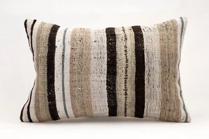 Kilim Pillow Cover, 16x24 inc, Vintage Sofa Pillow, Handmade Decorative Pillow - Picture 1 of 4