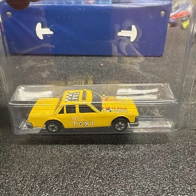Vintage 1983 Hot Wheels Yellow Taxi Cab Crack Up Super Blaster - Bild 1 von 4